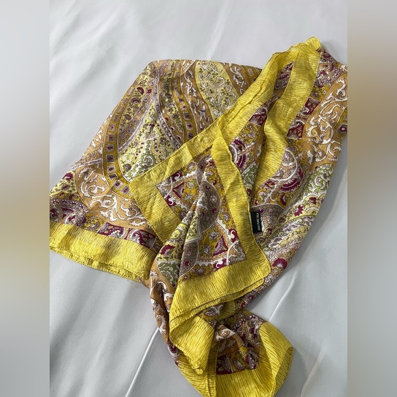 Used Art Silk Print  Scarf Casual Woman Yellow - Picture 9 of 12